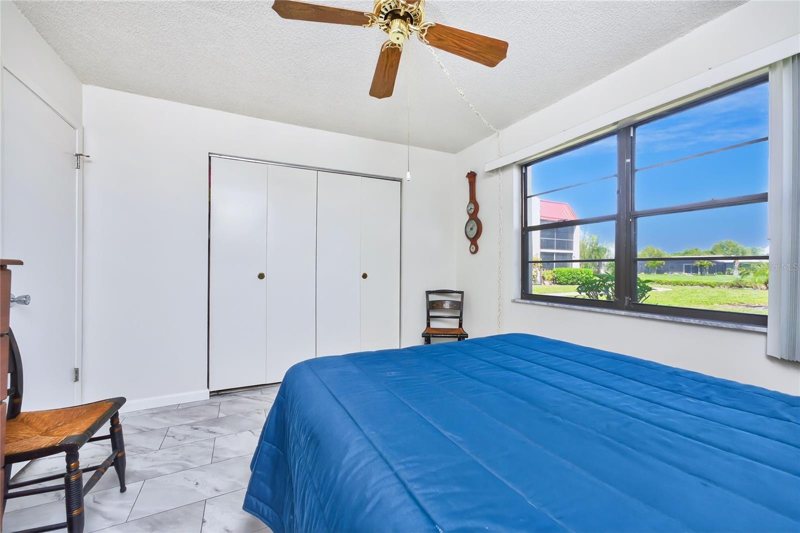 Image 22 of 42 For 96 Boundary Boulevard 132