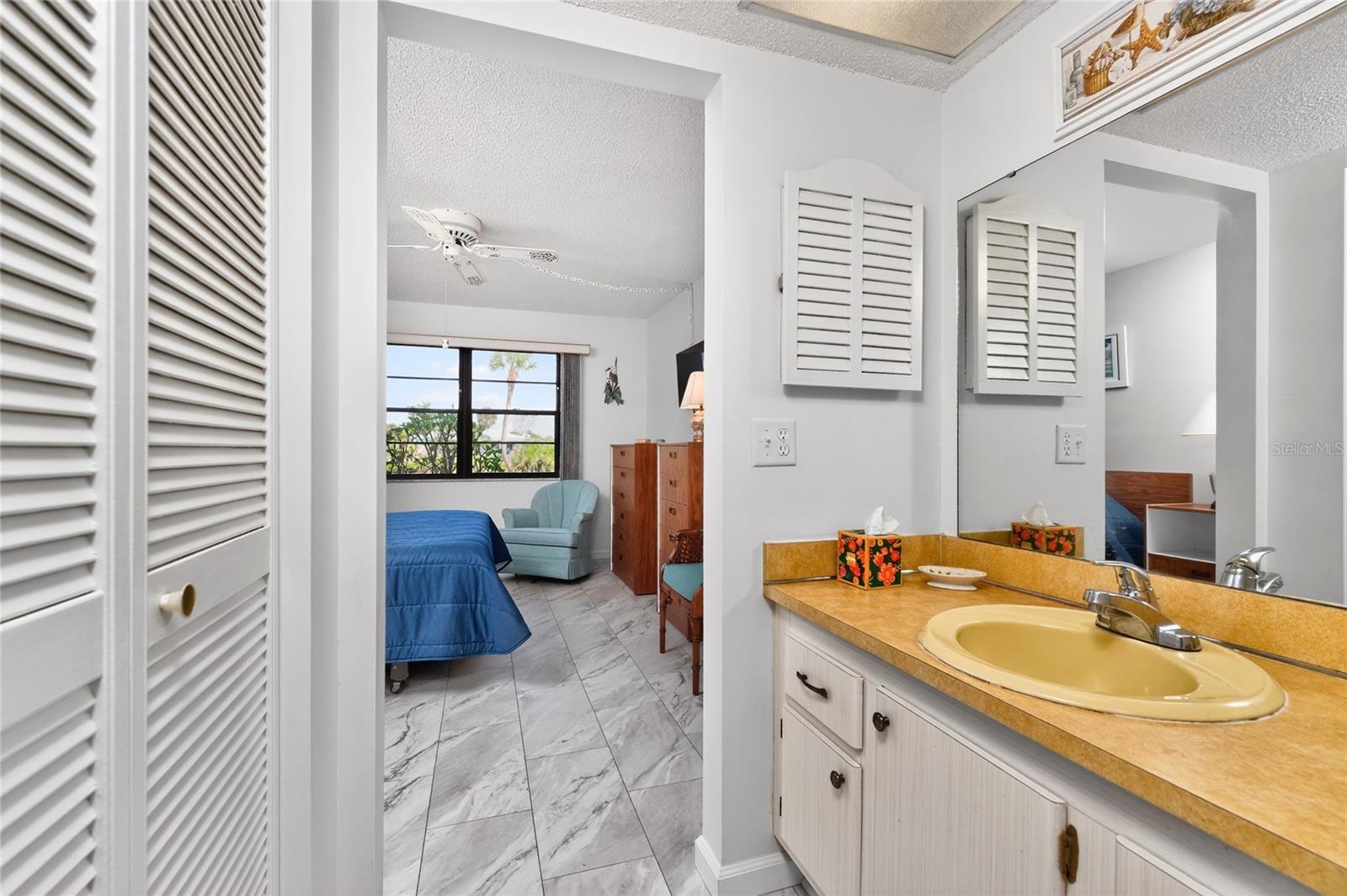 Image 29 of 42 For 96 Boundary Boulevard 132