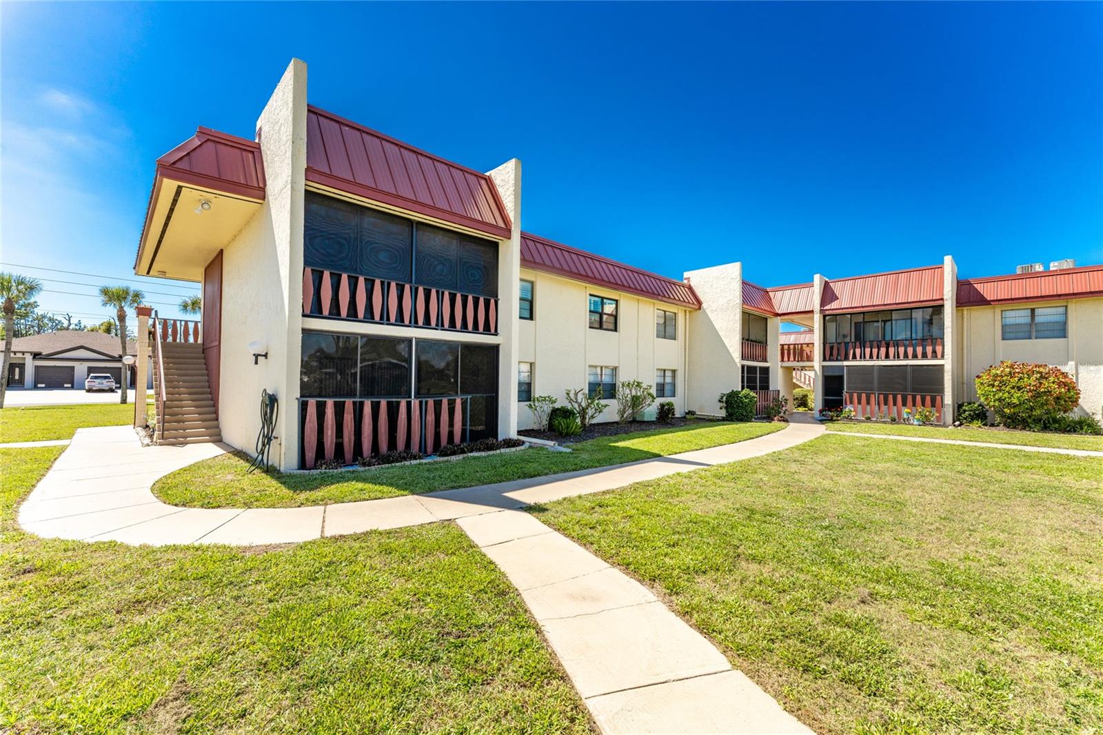 Image 6 of 42 For 96 Boundary Boulevard 132