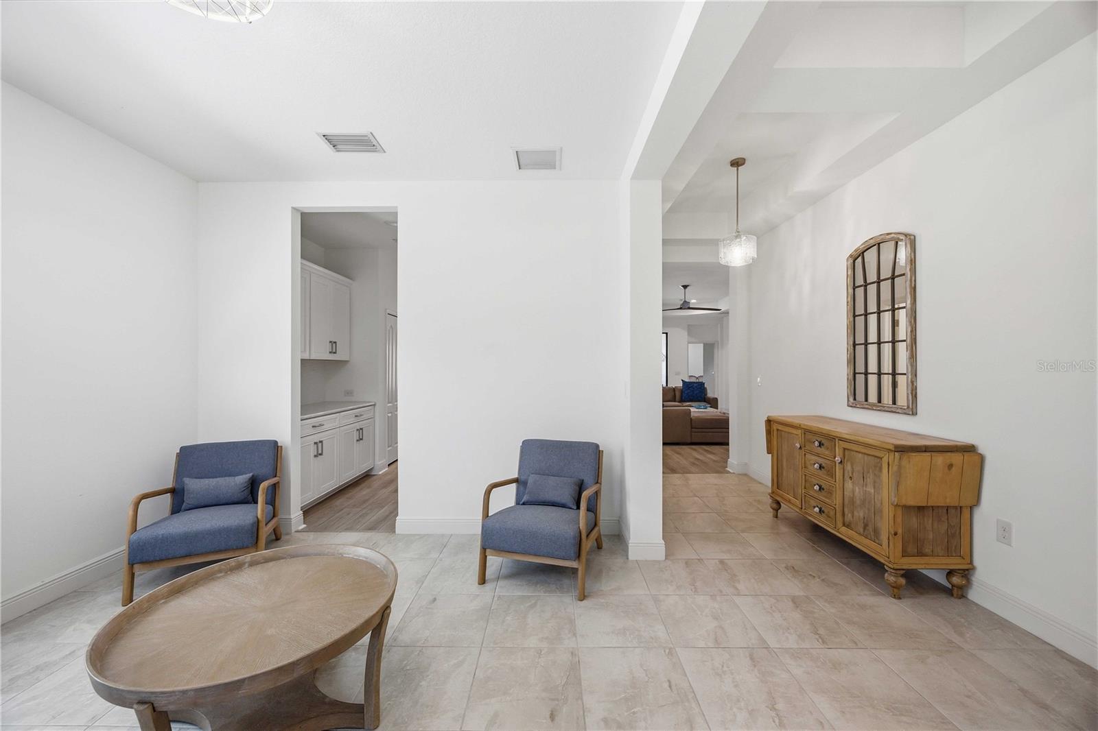 Image 18 of 62 For 225 Benedetto Court