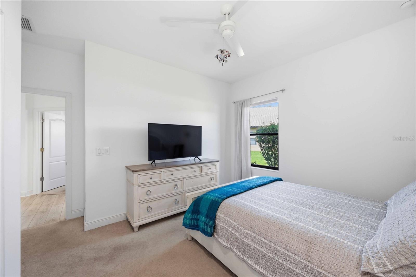 Image 21 of 62 For 225 Benedetto Court