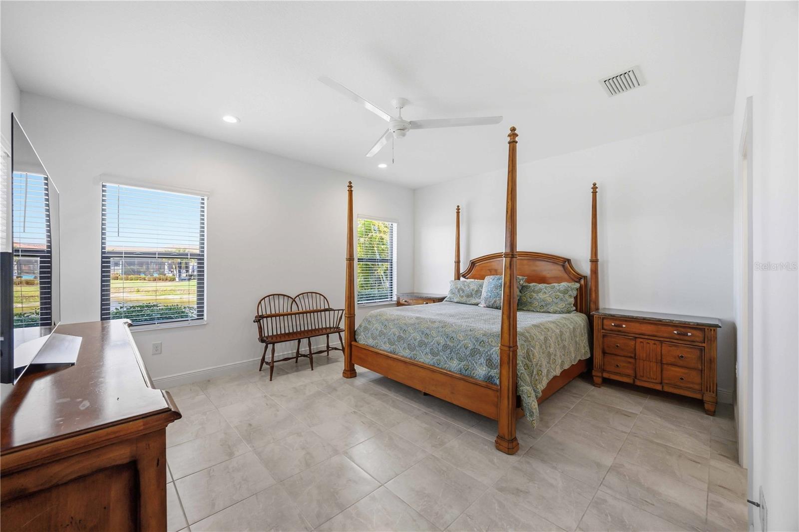 Image 25 of 62 For 225 Benedetto Court