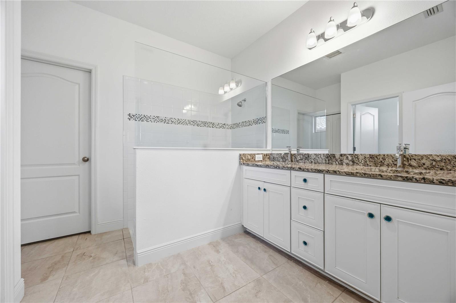 Image 32 of 62 For 225 Benedetto Court