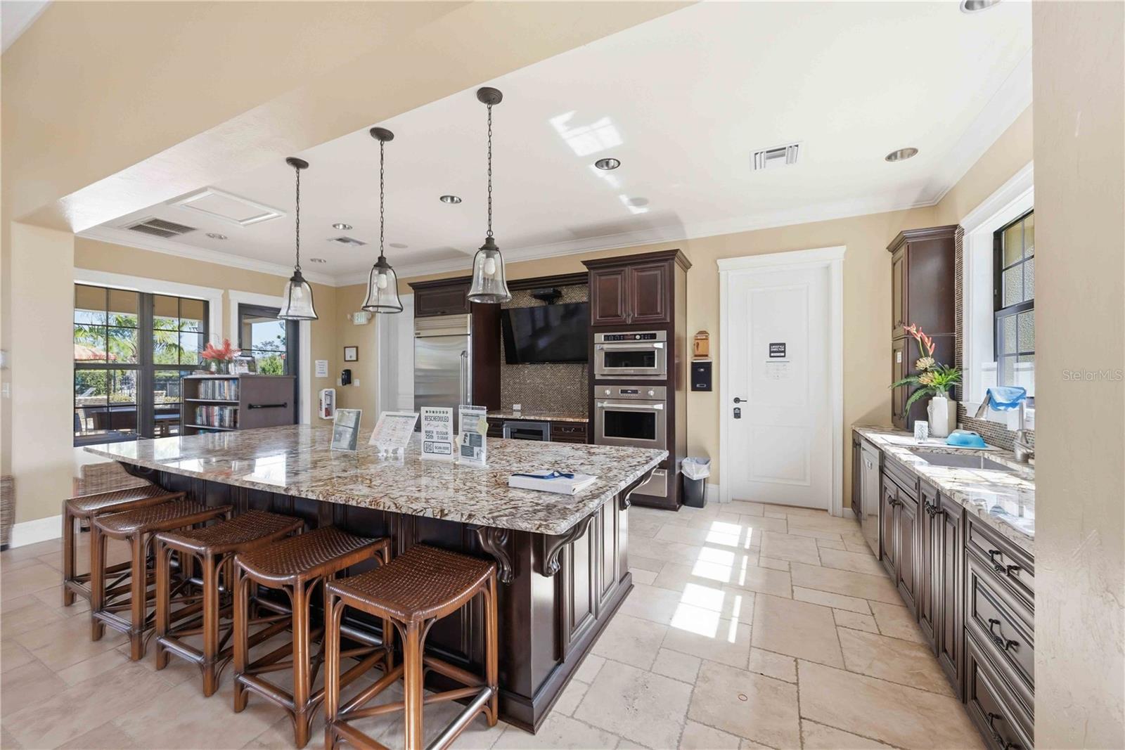 Image 38 of 62 For 225 Benedetto Court