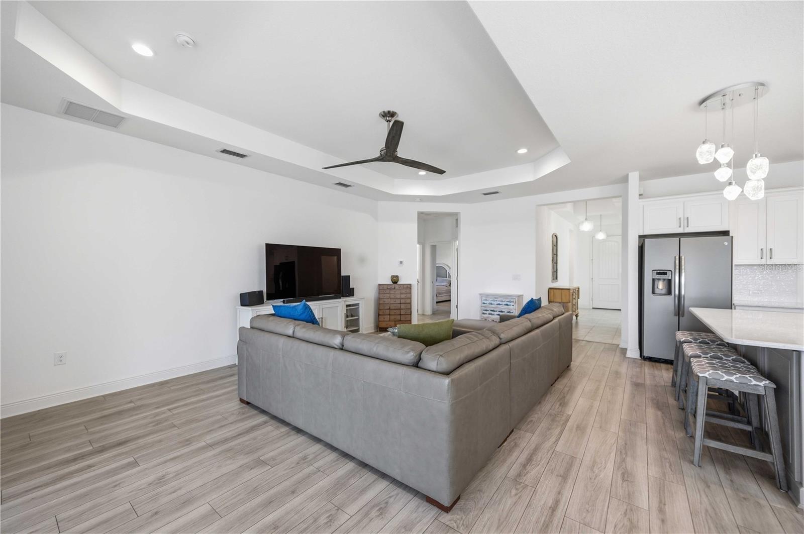 Image 6 of 62 For 225 Benedetto Court