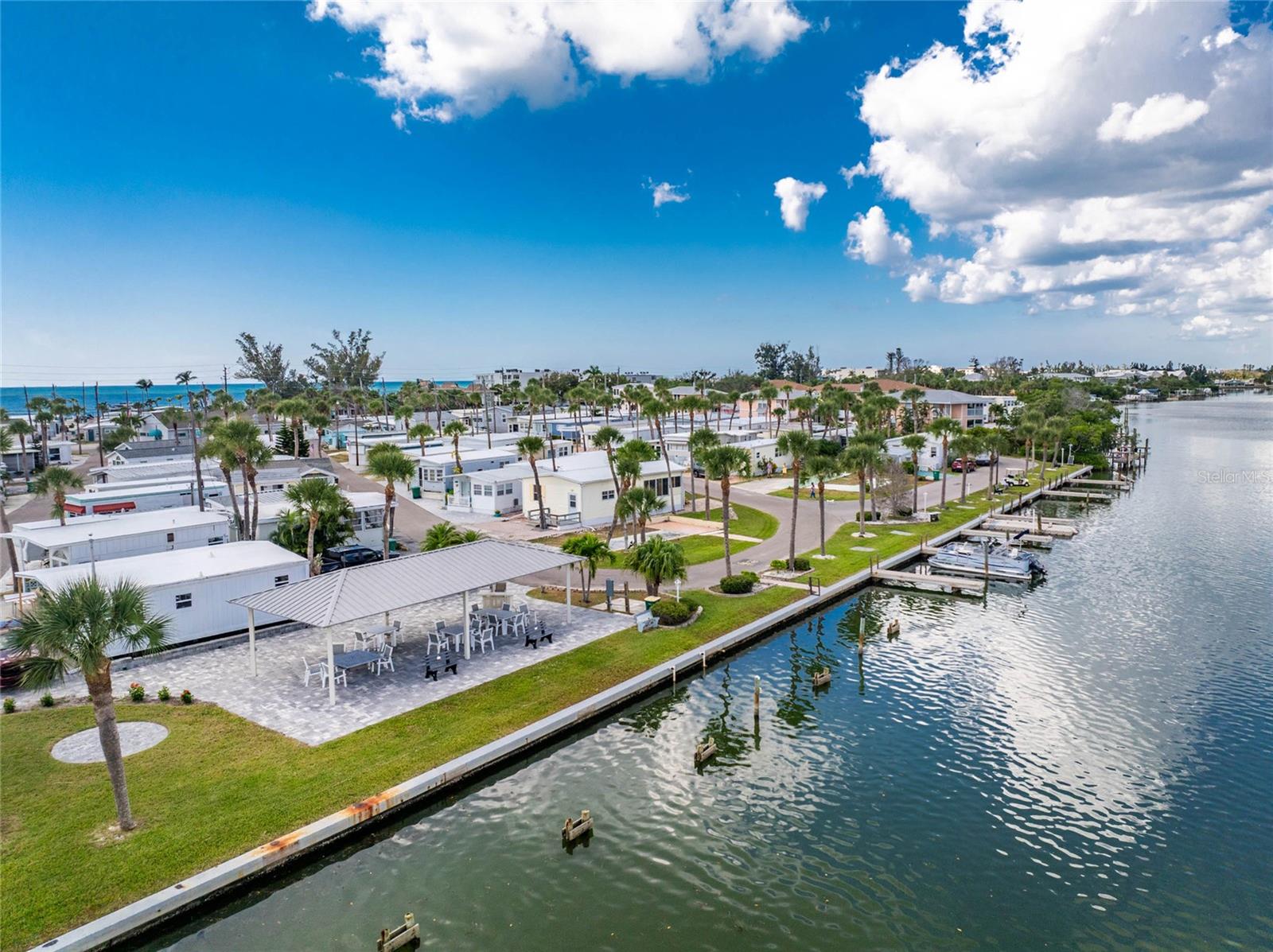 Image 8 of 11 For 2295 Beach Road 22