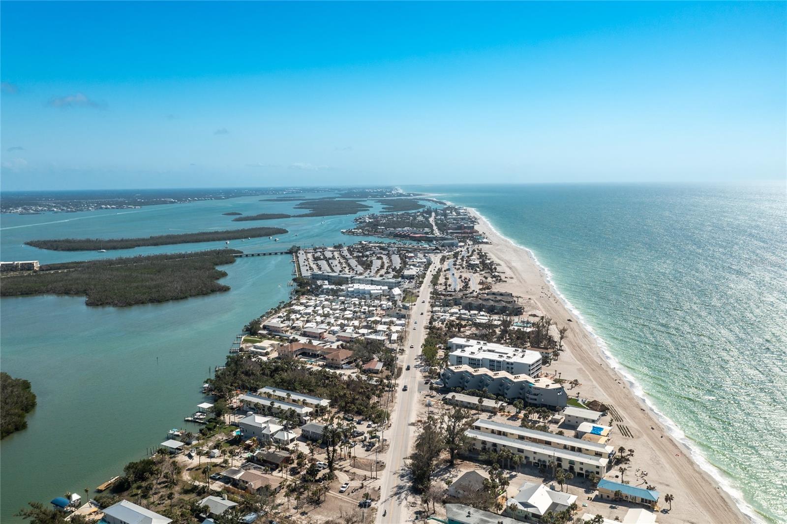 Image 9 of 11 For 2295 Beach Road 22