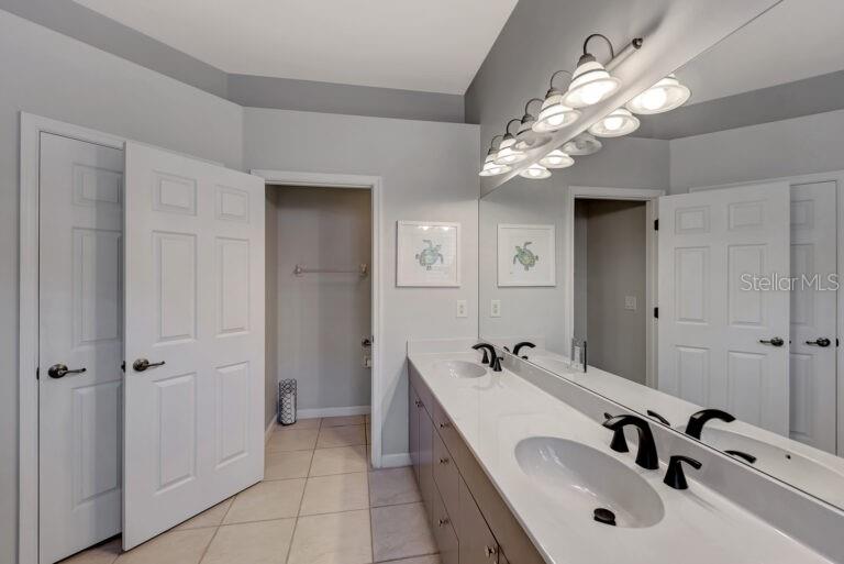 Image 24 of 35 For 13099 Preserve Court