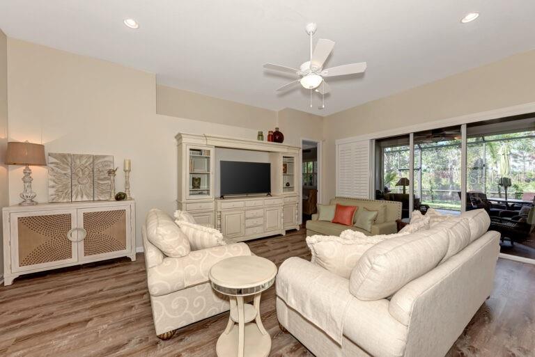 Image 6 of 35 For 13099 Preserve Court