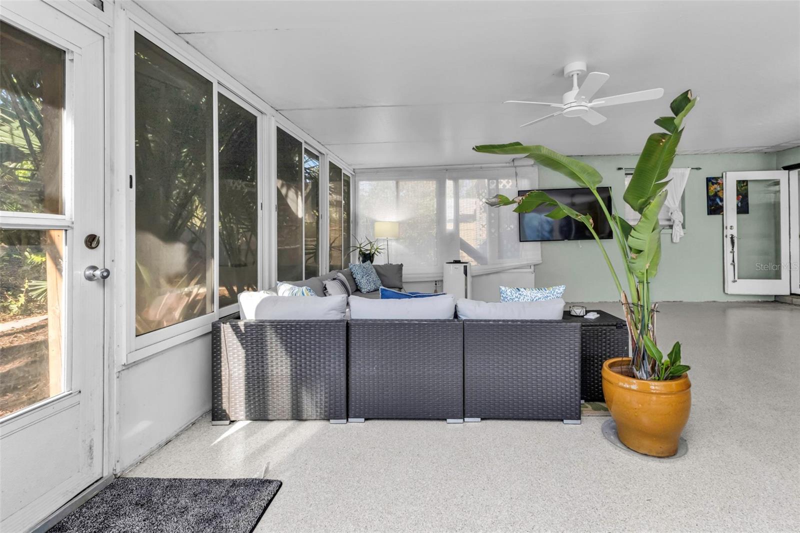 Image 26 of 39 For 71 Tulane Road