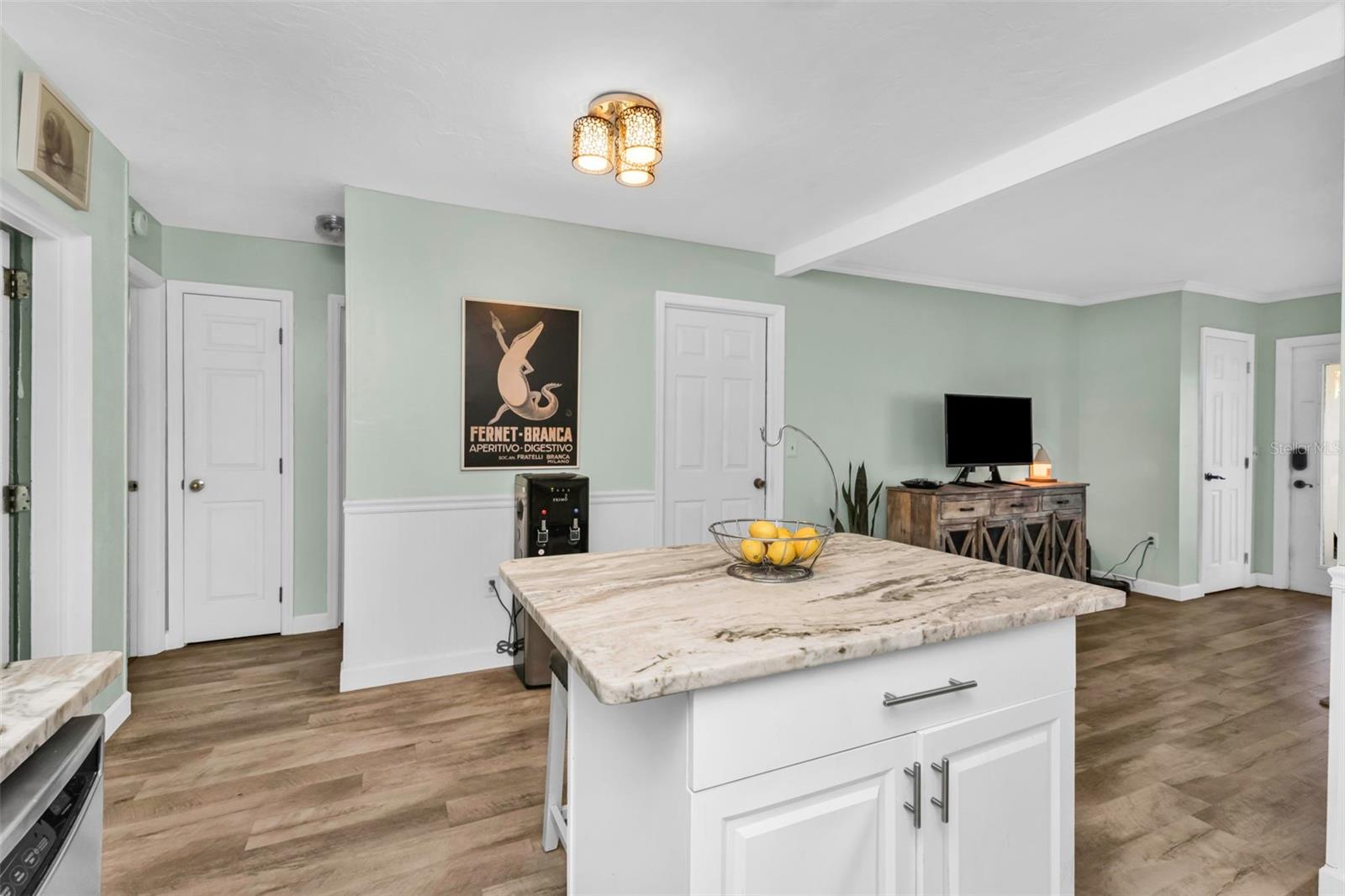 Image 28 of 39 For 71 Tulane Road