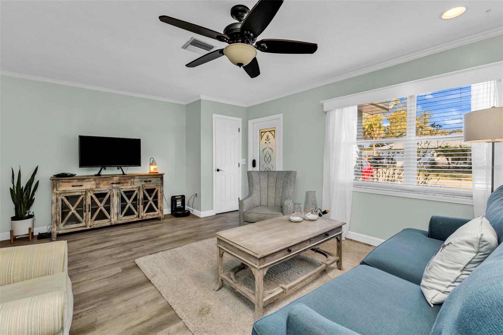 Image 3 of 39 For 71 Tulane Road