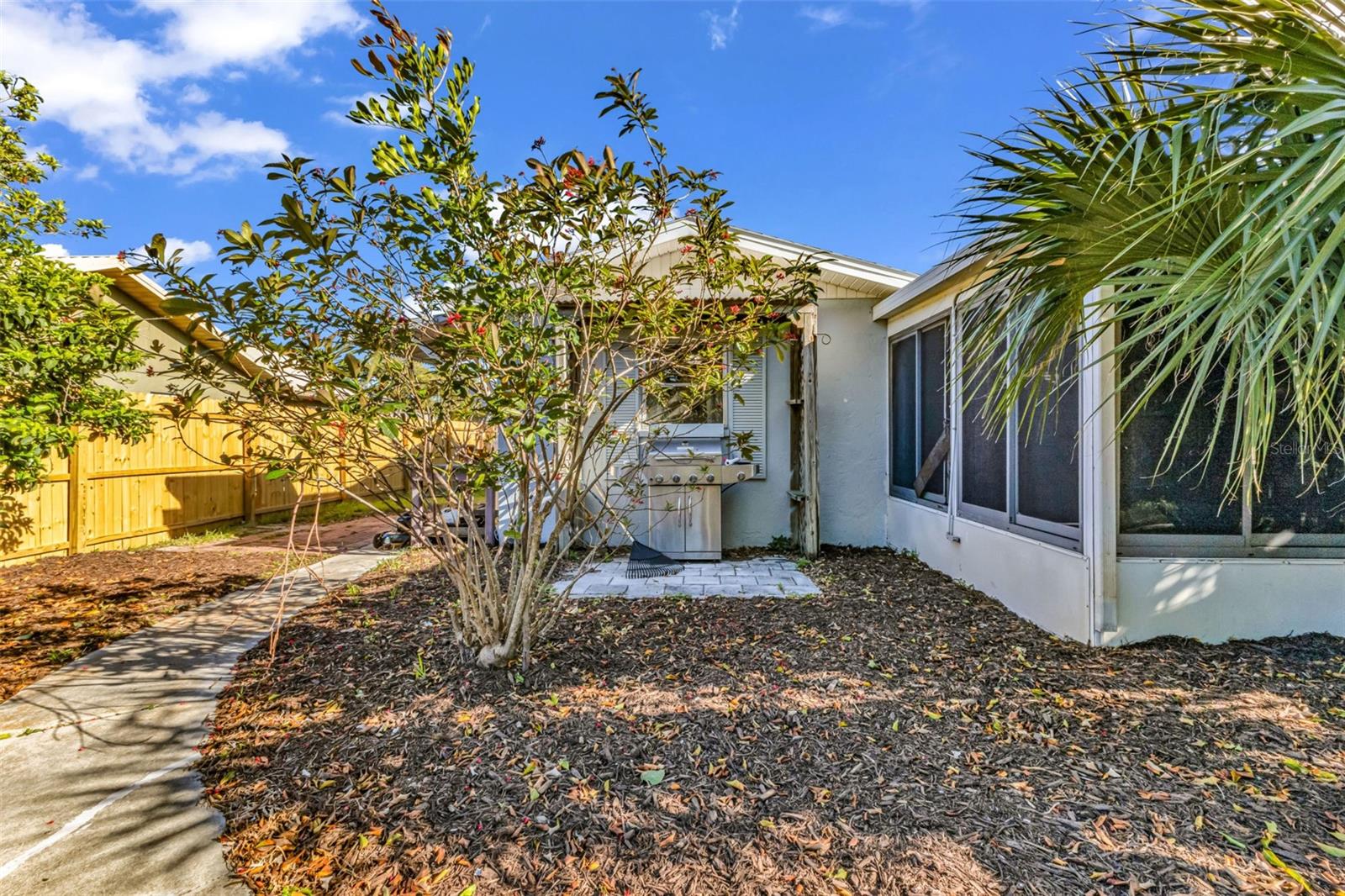 Image 33 of 39 For 71 Tulane Road