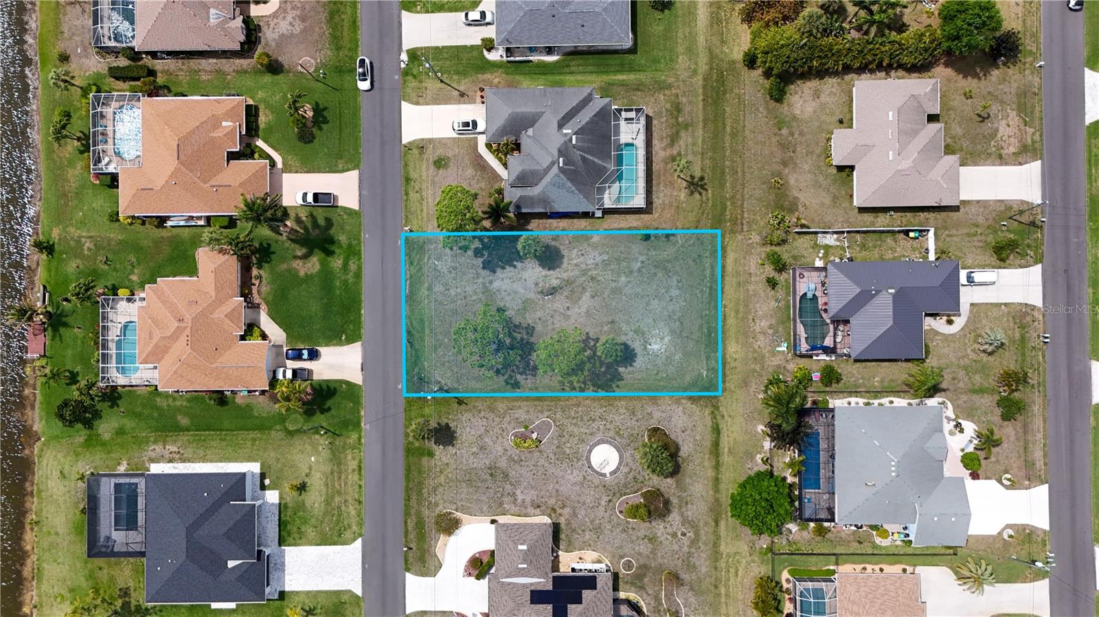 Image 10 of 11 For 9 Long Meadow Lane