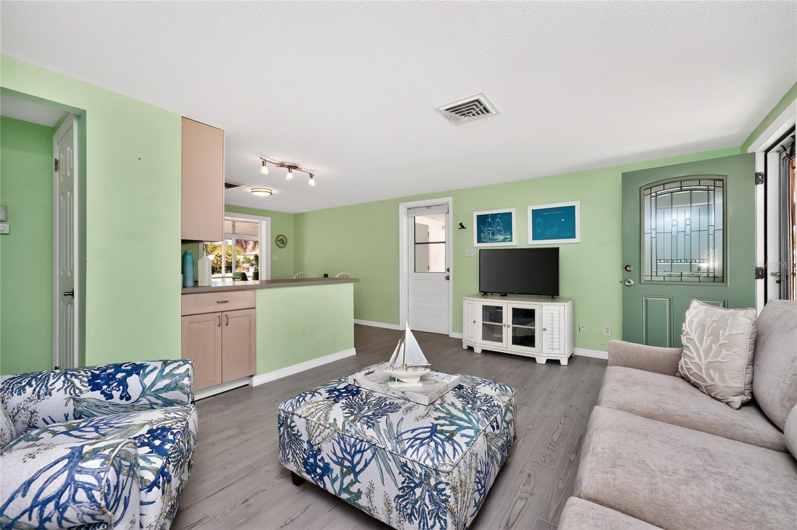 Image 10 of 45 For 2550 10th Street