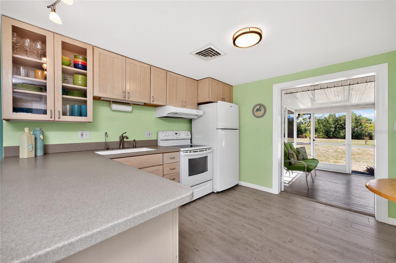 Image 13 of 45 For 2550 10th Street