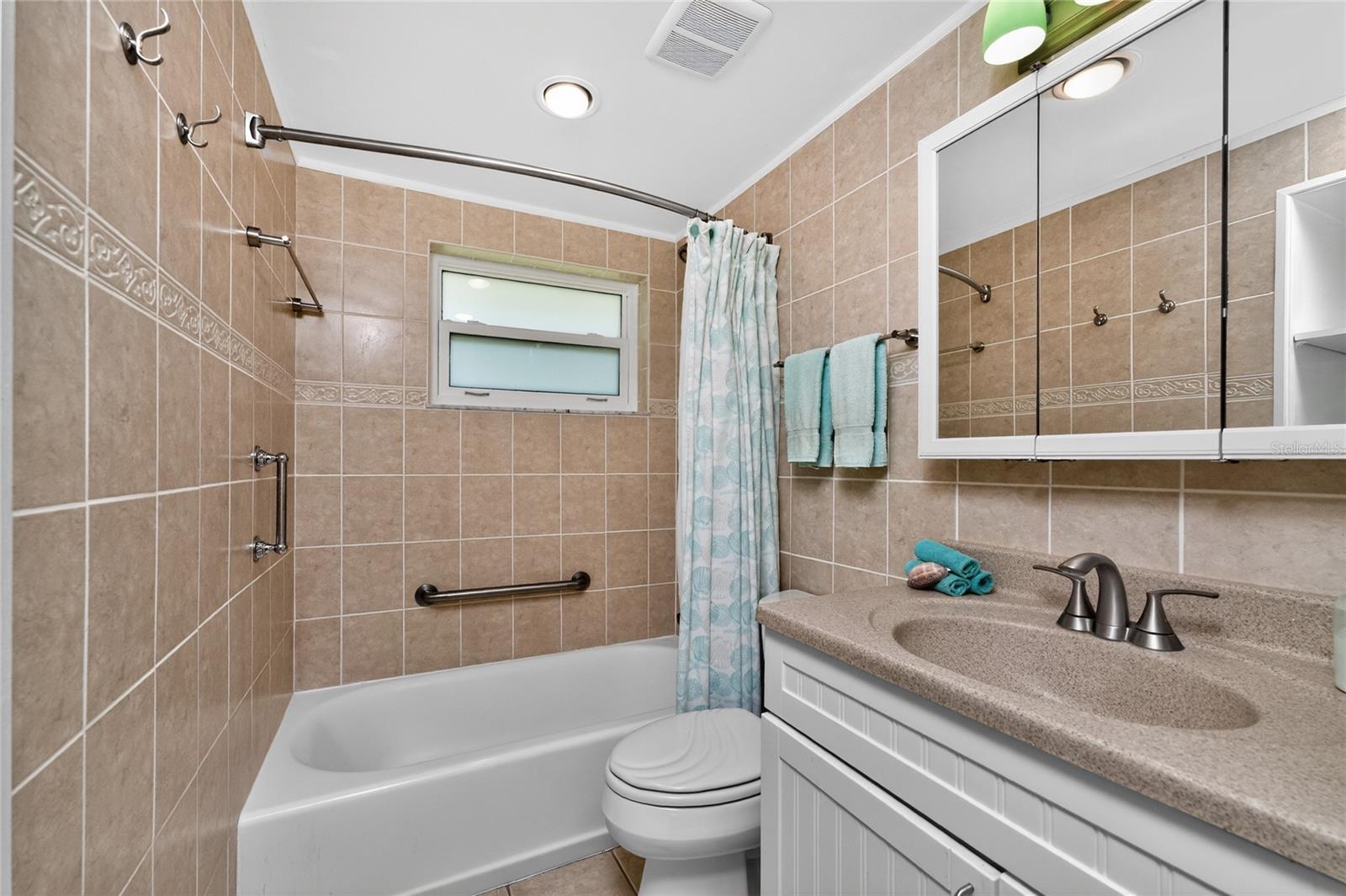 Image 18 of 45 For 2550 10th Street