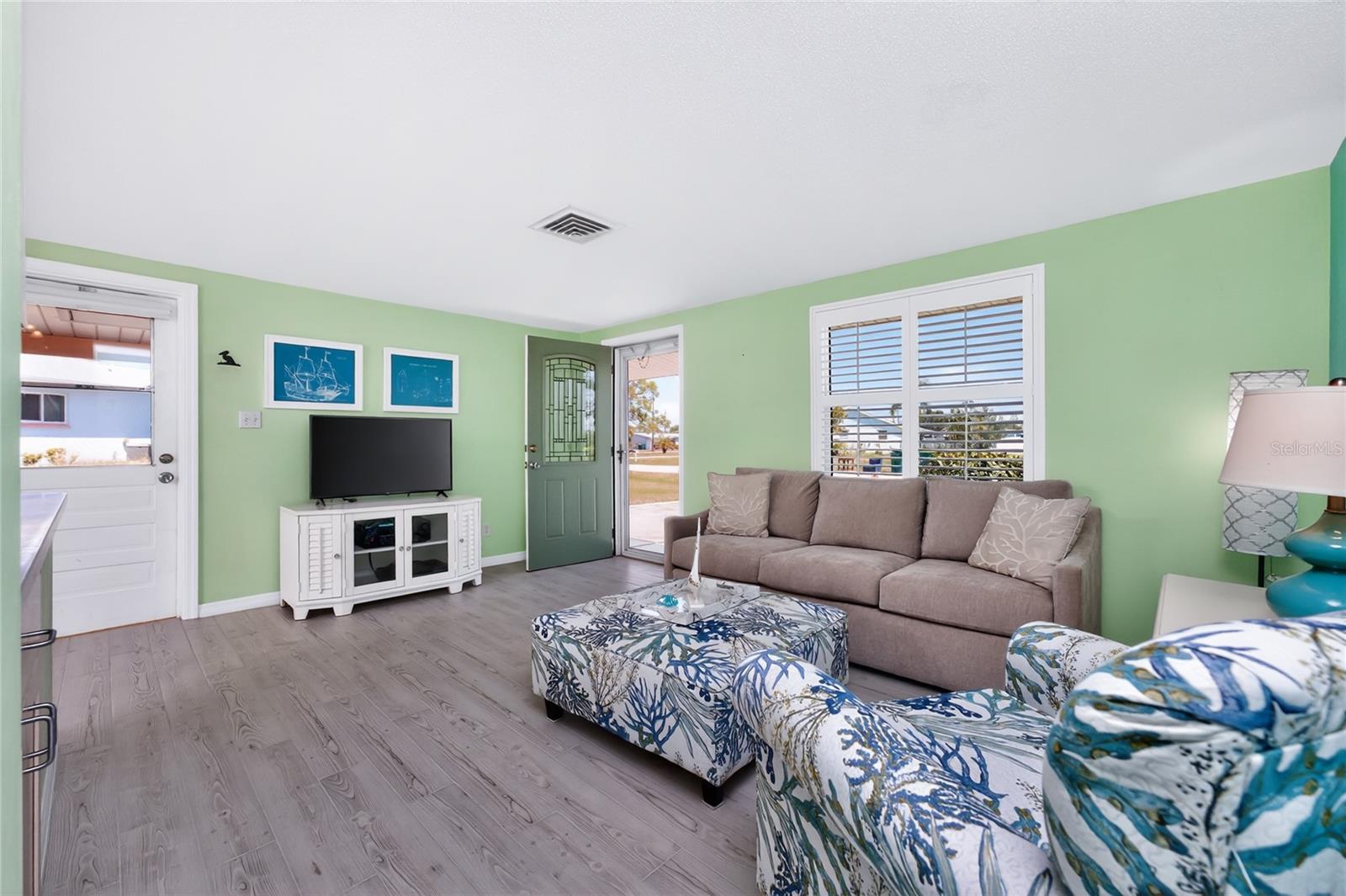 Image 8 of 45 For 2550 10th Street