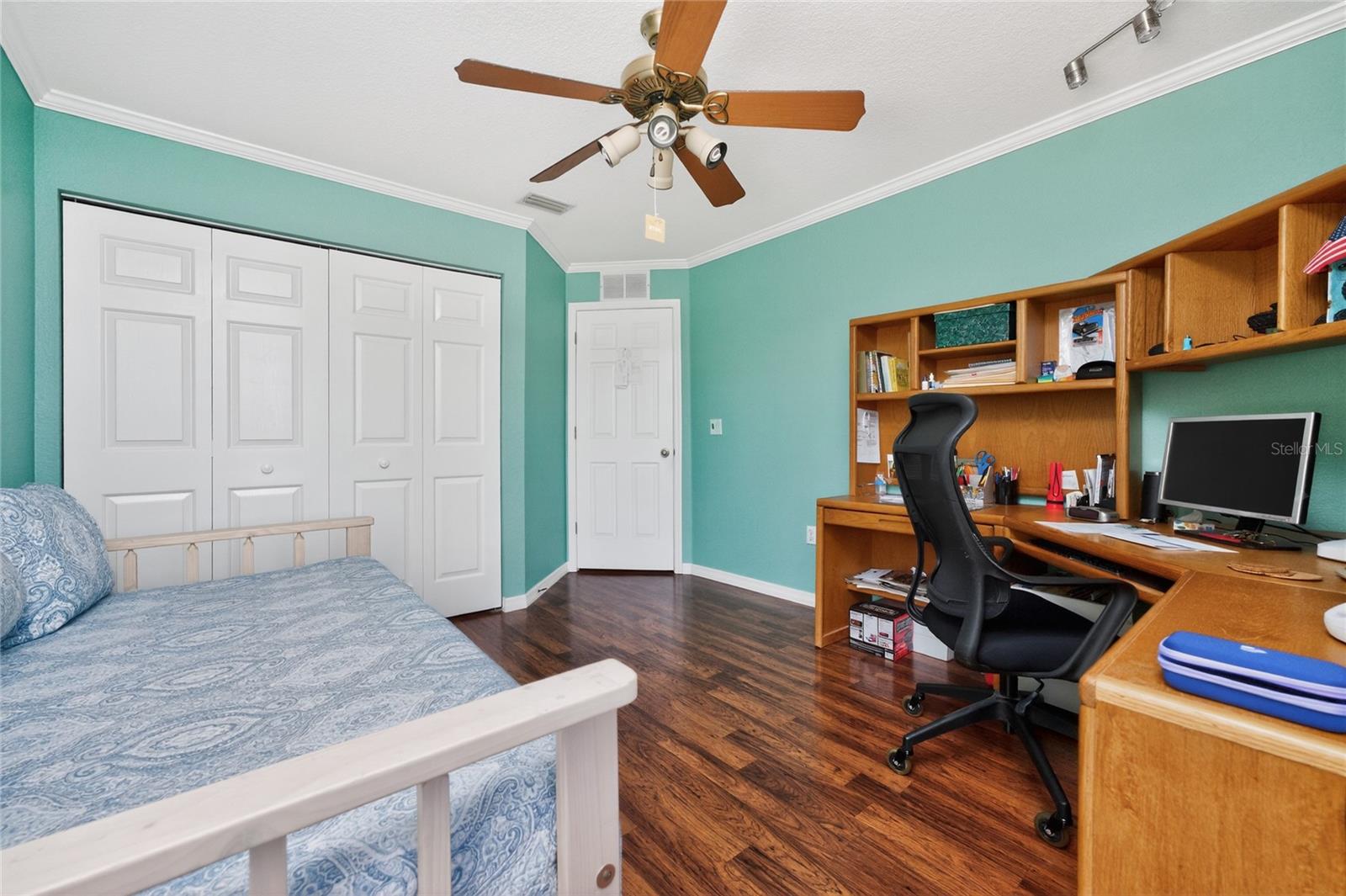 Image 28 of 61 For 10349 Greenway Avenue