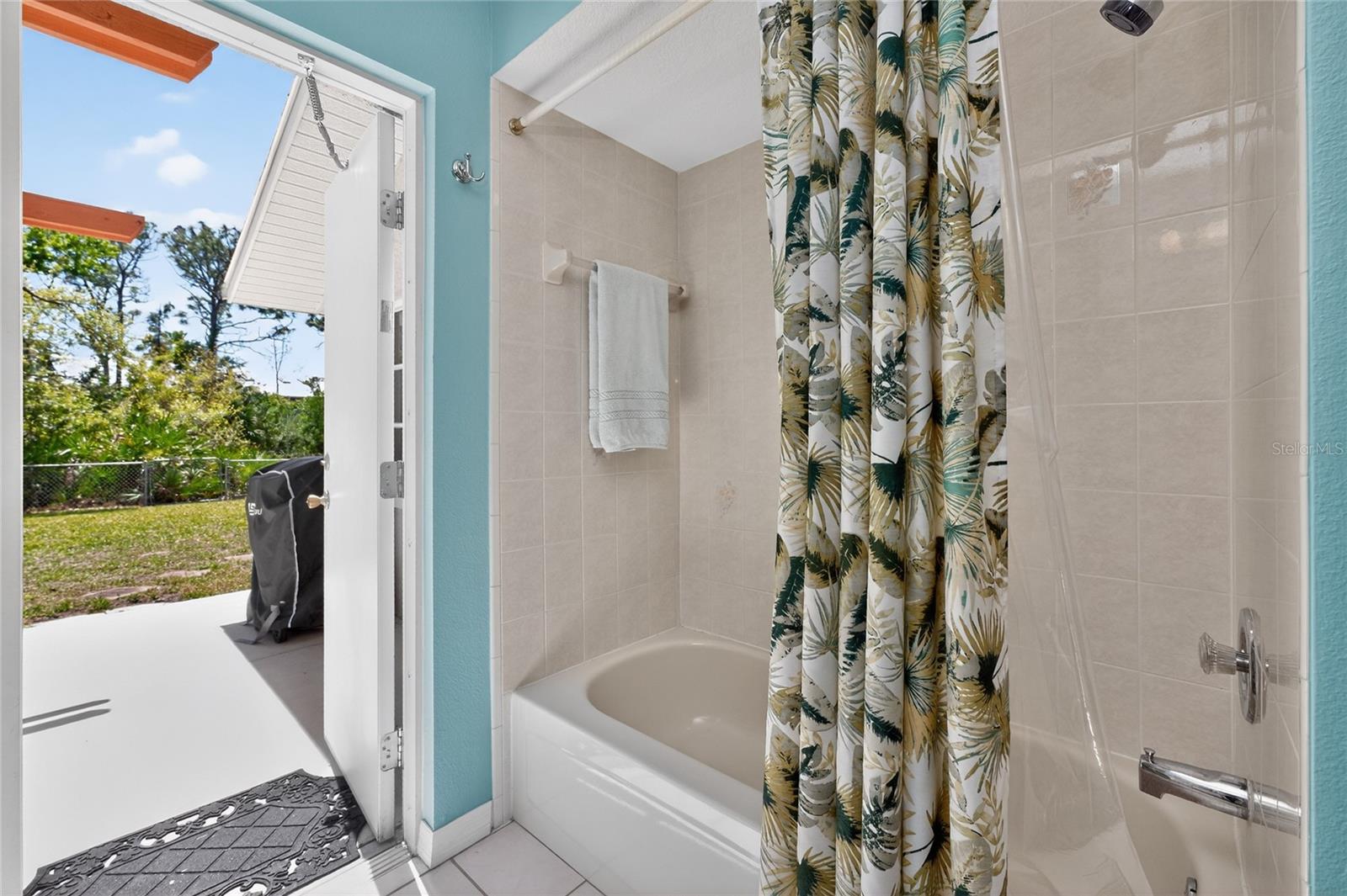 Image 30 of 61 For 10349 Greenway Avenue