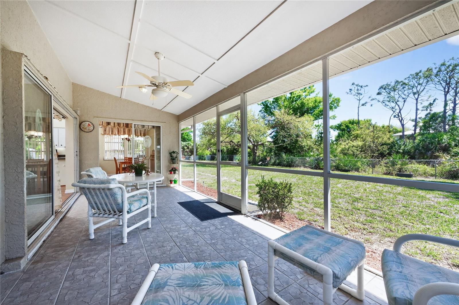 Image 35 of 61 For 10349 Greenway Avenue