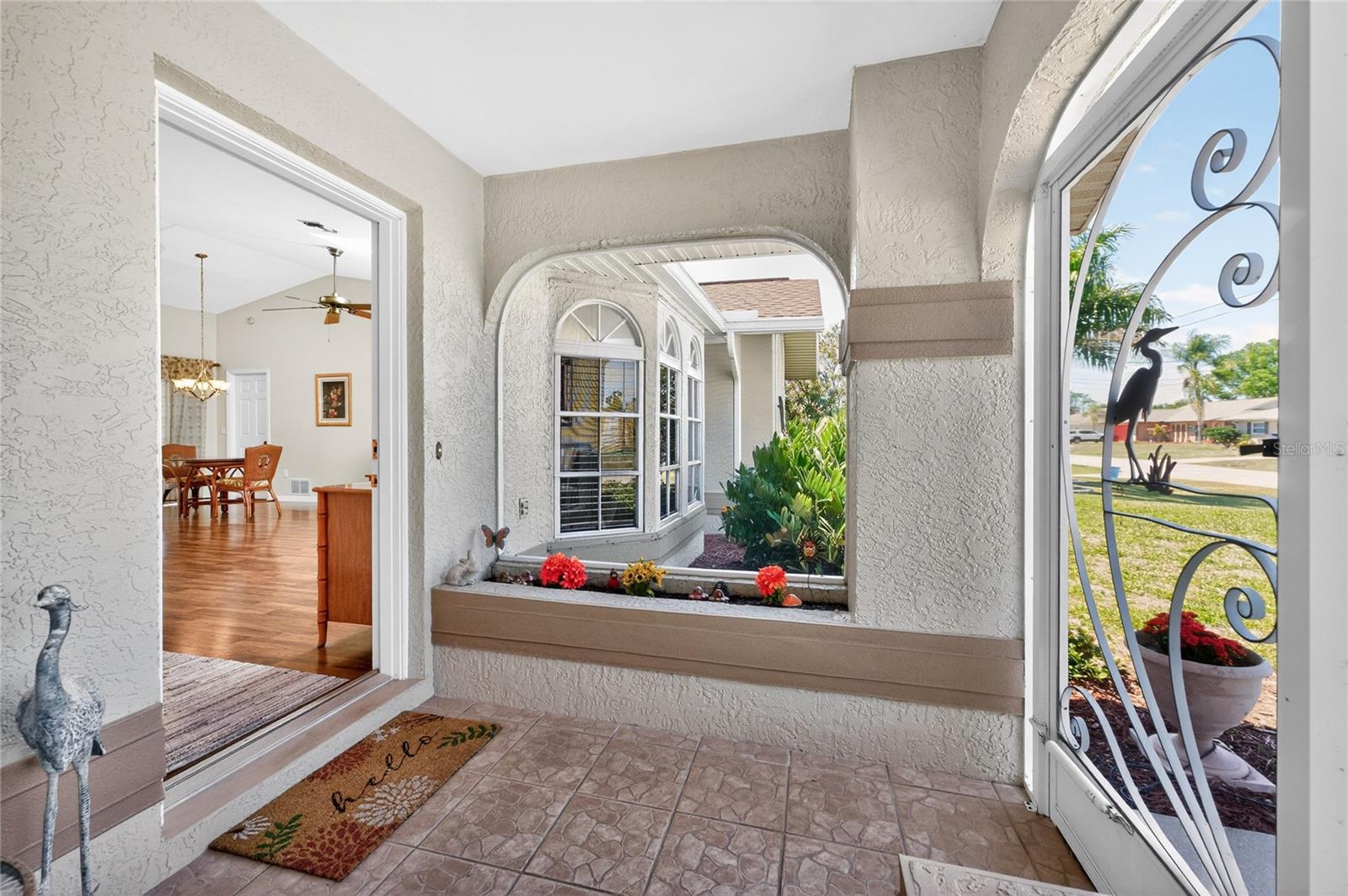 Image 4 of 61 For 10349 Greenway Avenue