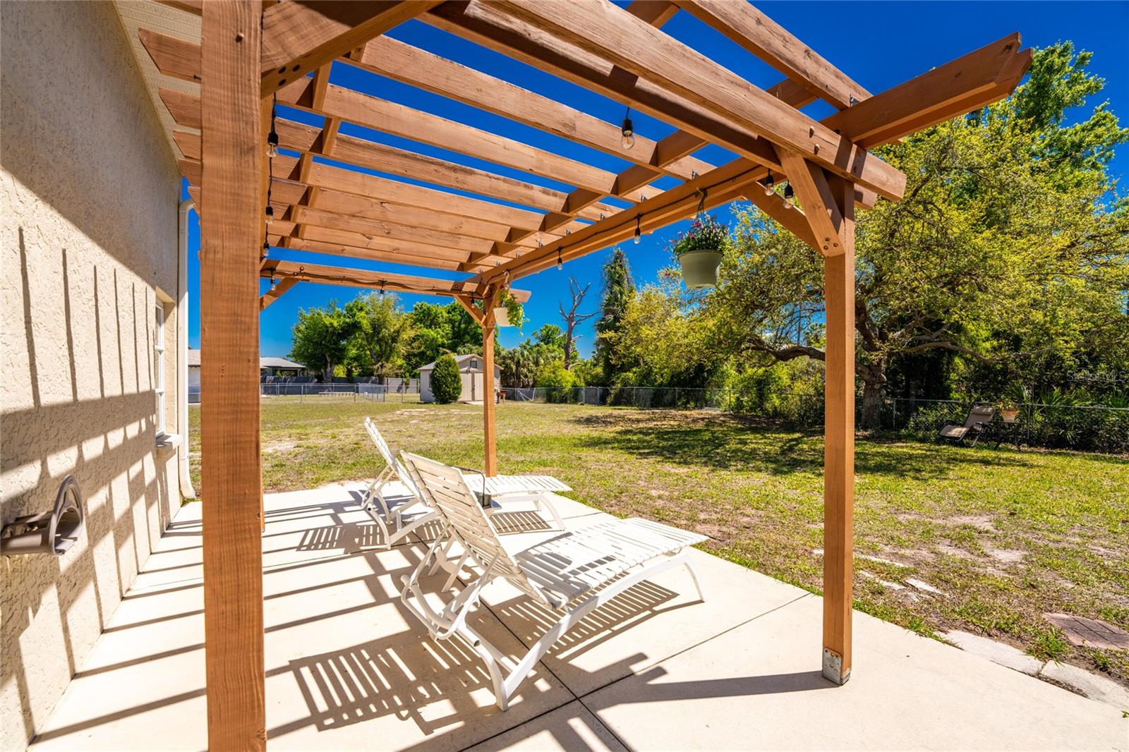 Image 41 of 61 For 10349 Greenway Avenue