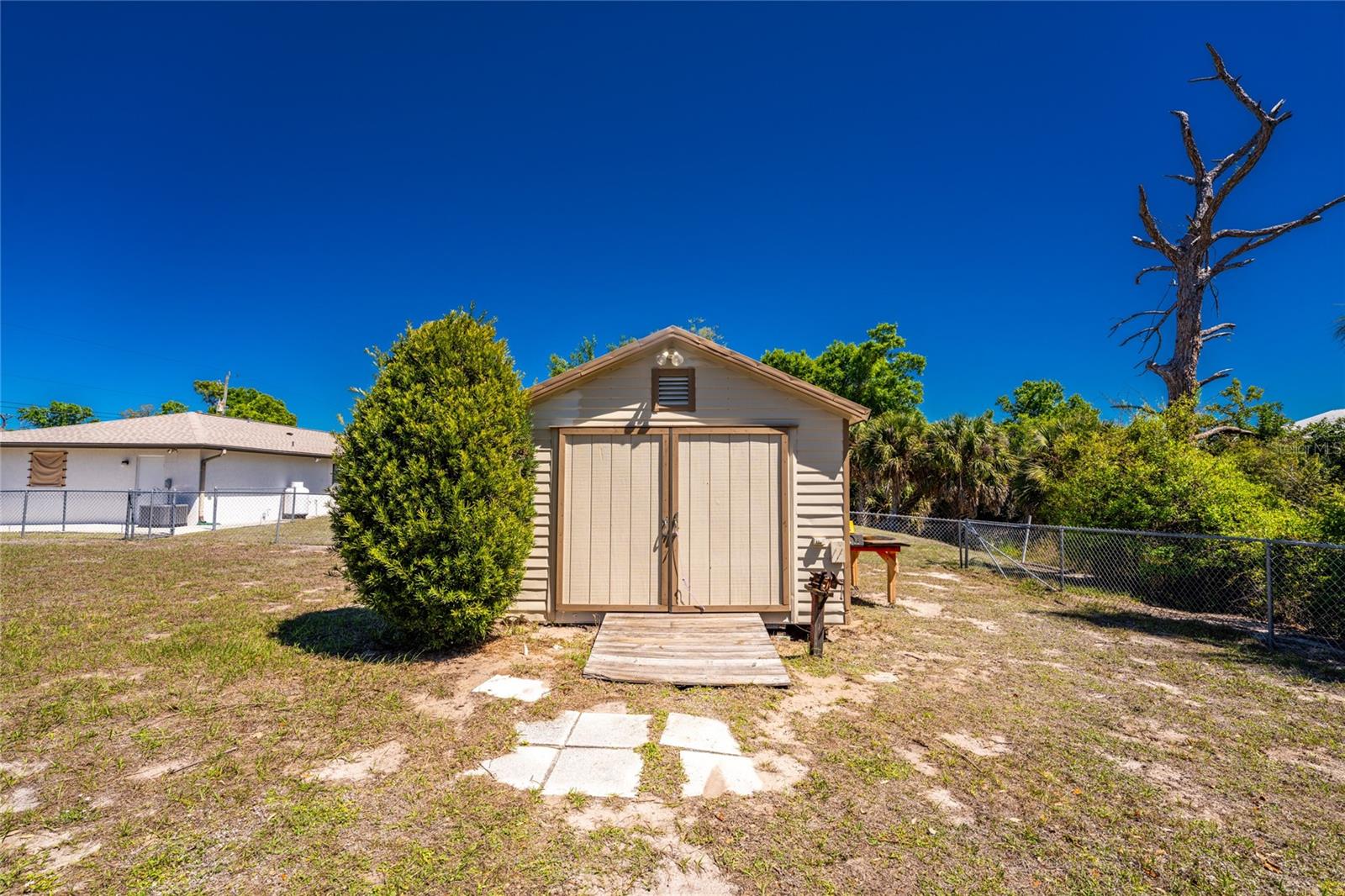 Image 49 of 61 For 10349 Greenway Avenue