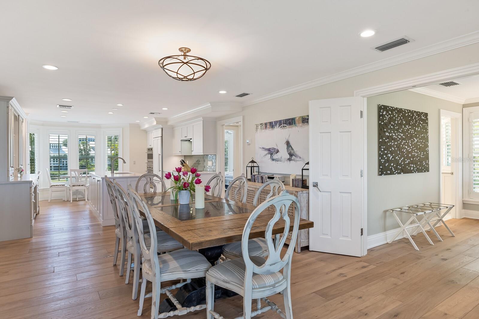 Image 10 of 38 For 43 Seawatch Lake Drive