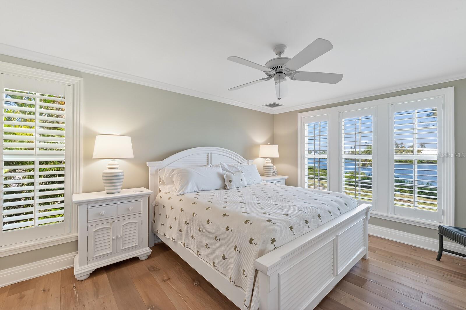 Image 14 of 38 For 43 Seawatch Lake Drive