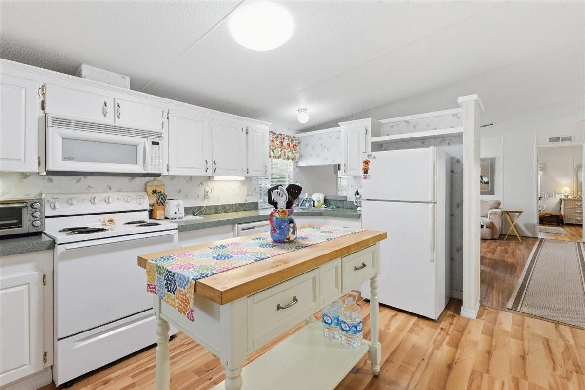 Image 17 of 66 For 2727 Tanager Lane