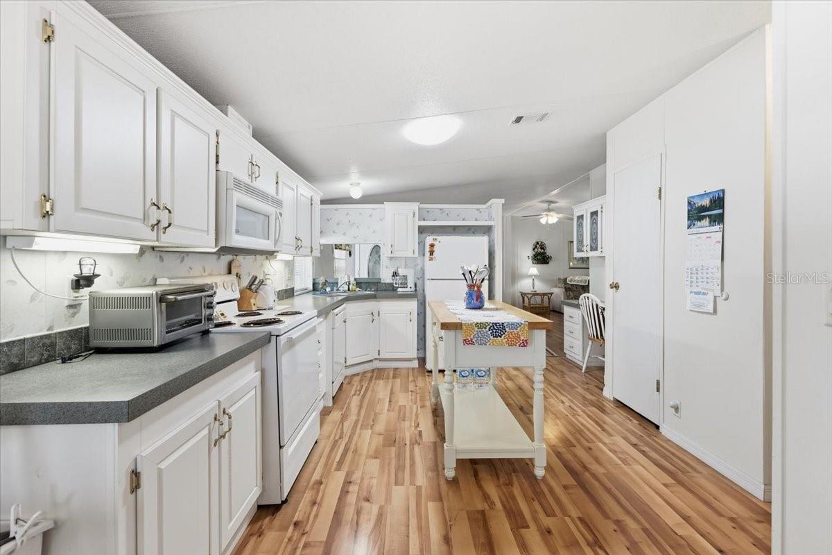 Image 19 of 66 For 2727 Tanager Lane