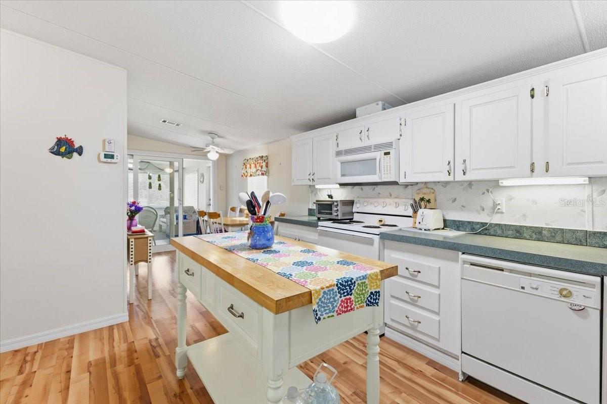 Image 20 of 66 For 2727 Tanager Lane