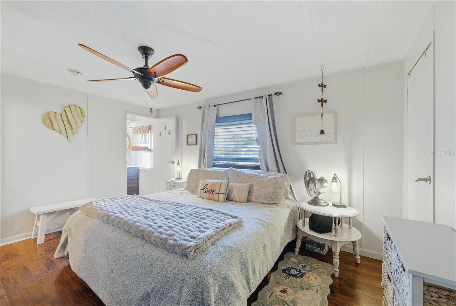 Image 20 of 34 For 3225 Towhee Street