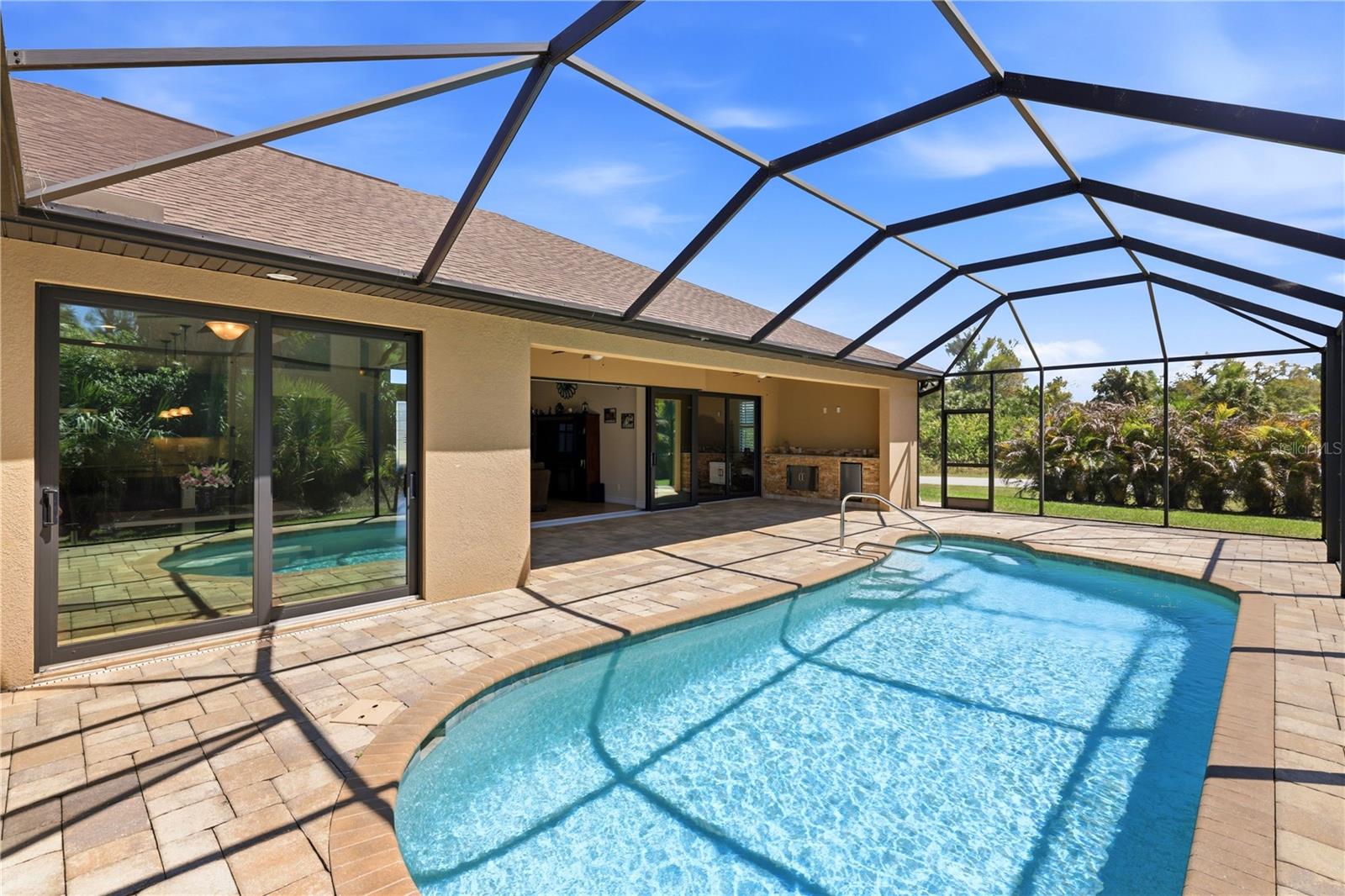 Image 22 of 46 For 2285 Nordendale Boulevard