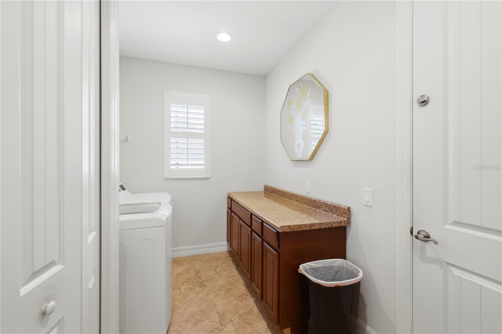 Image 35 of 46 For 2285 Nordendale Boulevard