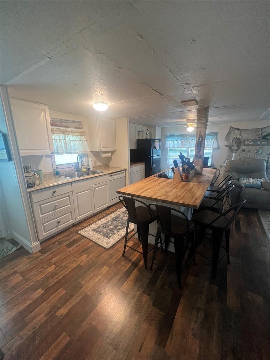 Image 8 of 13 For 7502 Fulmar Avenue