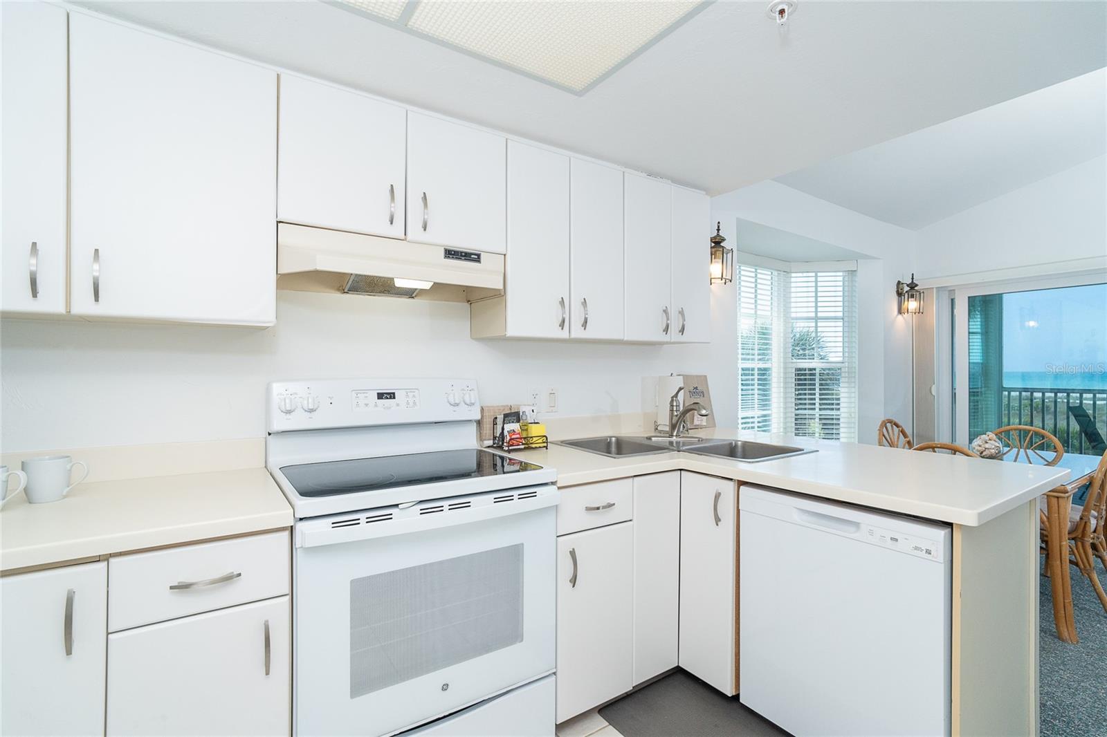 Image 12 of 29 For 7438 Palm Island Drive 3721