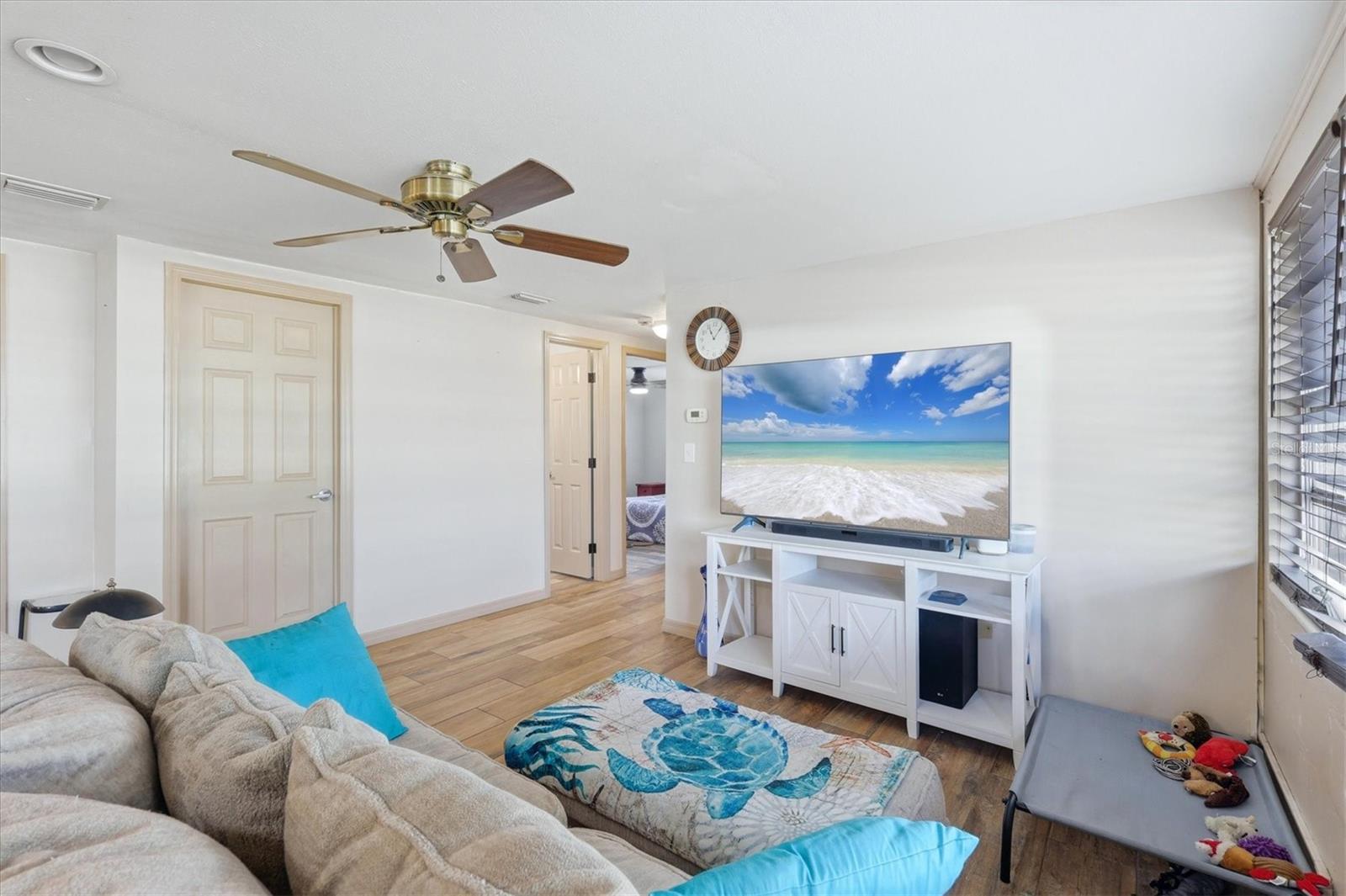 Image 3 of 24 For 8362 Pelican Road