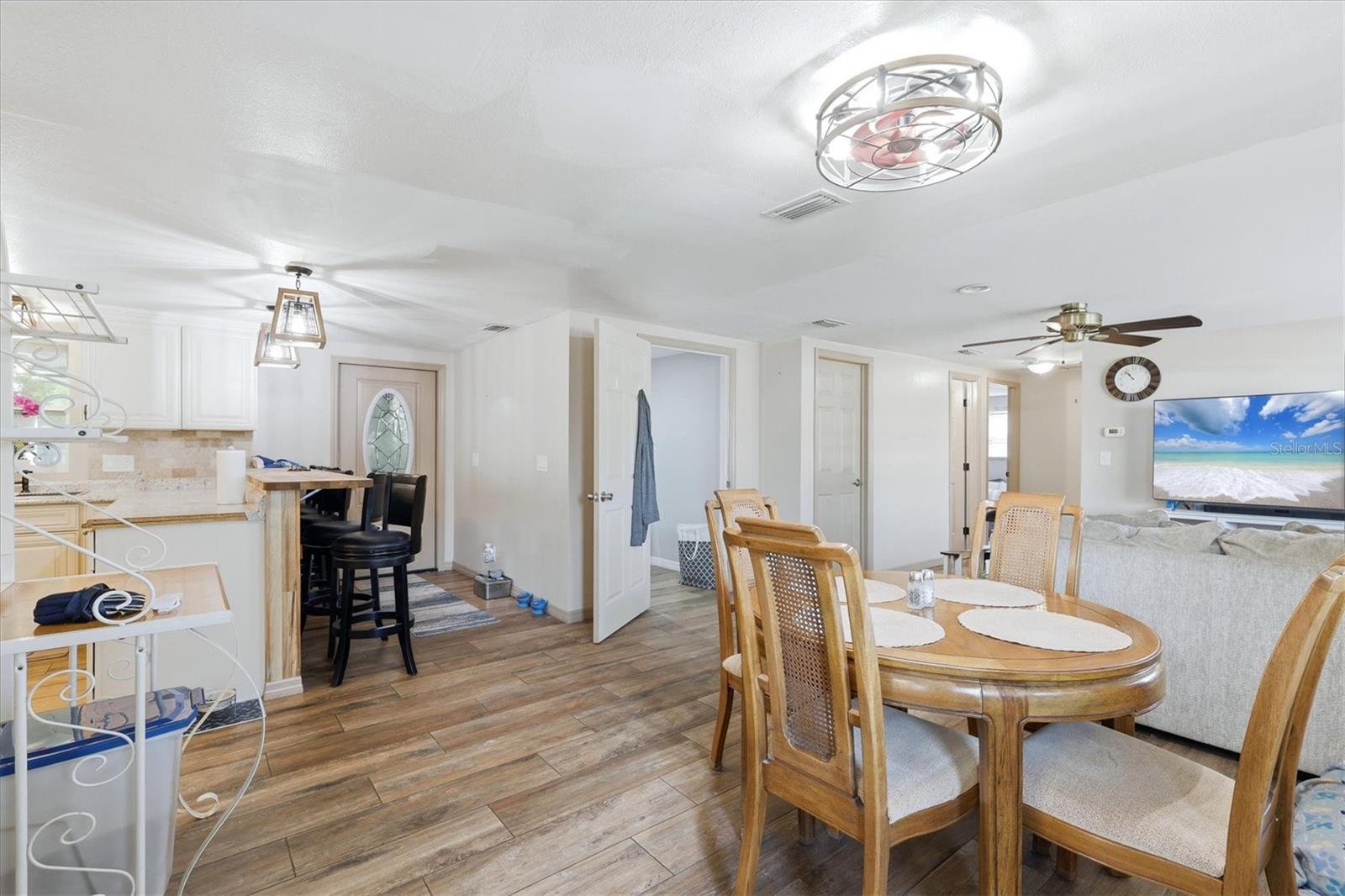 Image 7 of 24 For 8362 Pelican Road