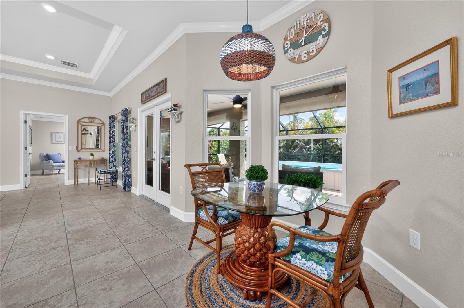 Image 20 of 64 For 185 Hercules Drive