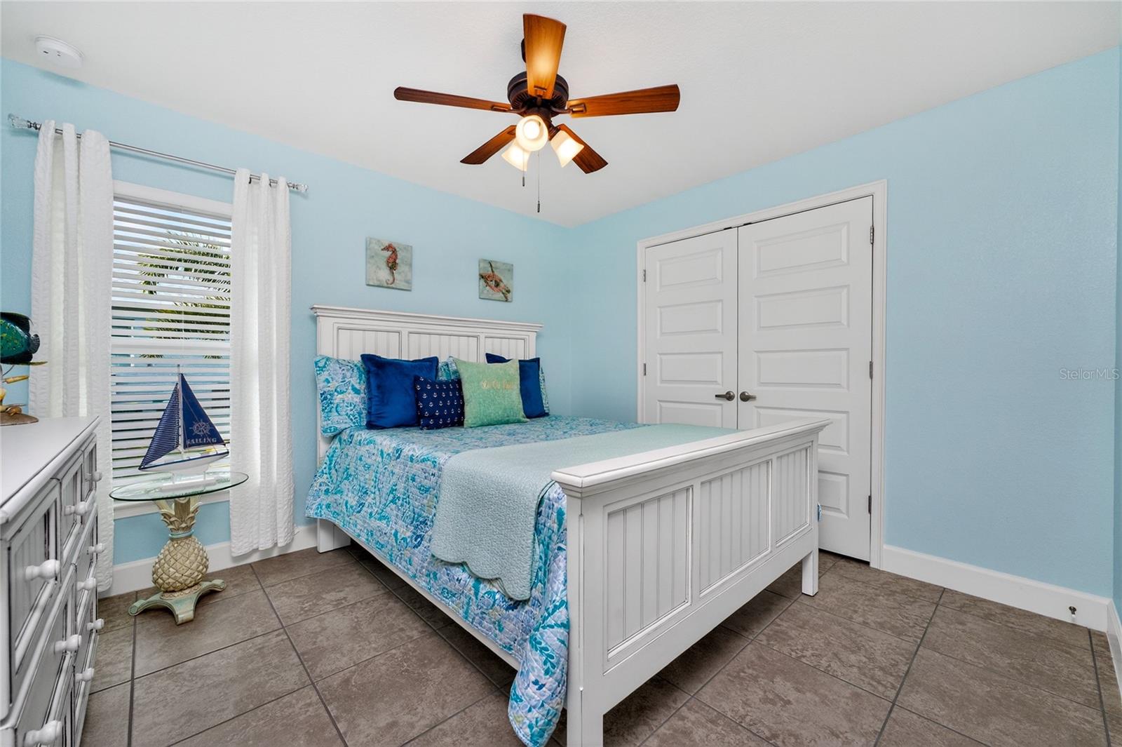 Image 30 of 64 For 185 Hercules Drive