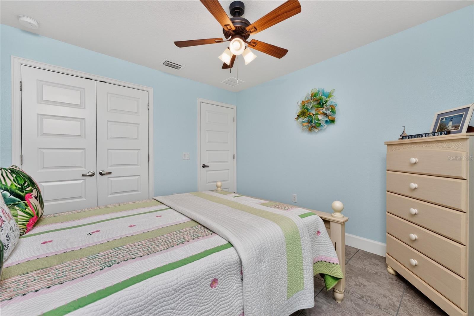 Image 35 of 64 For 185 Hercules Drive