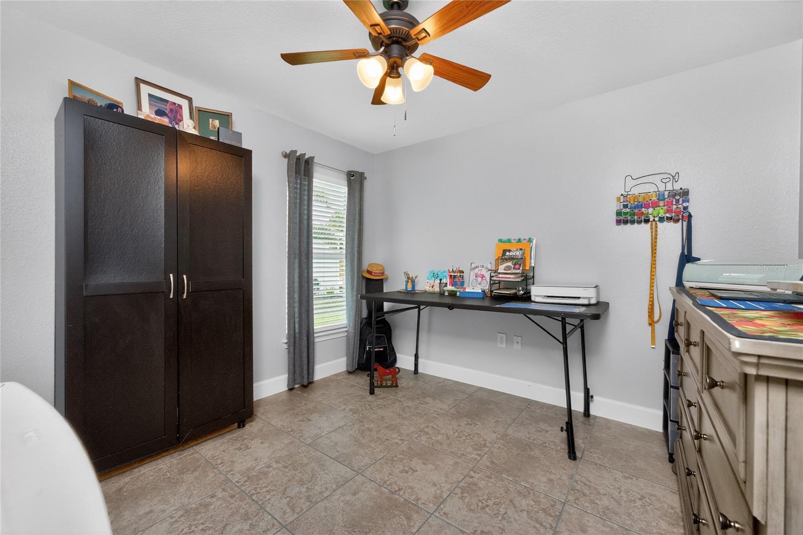 Image 40 of 64 For 185 Hercules Drive