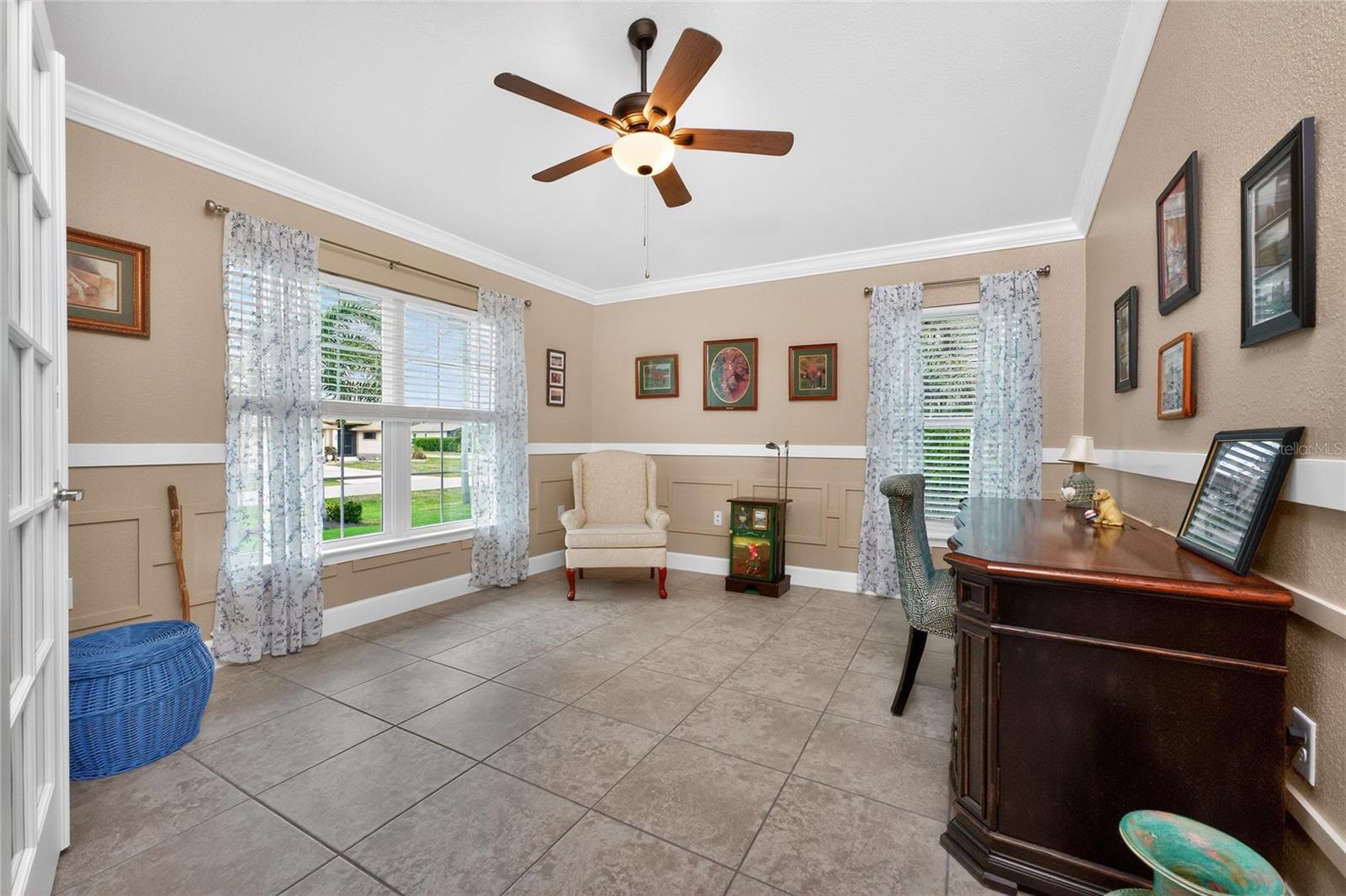 Image 42 of 64 For 185 Hercules Drive