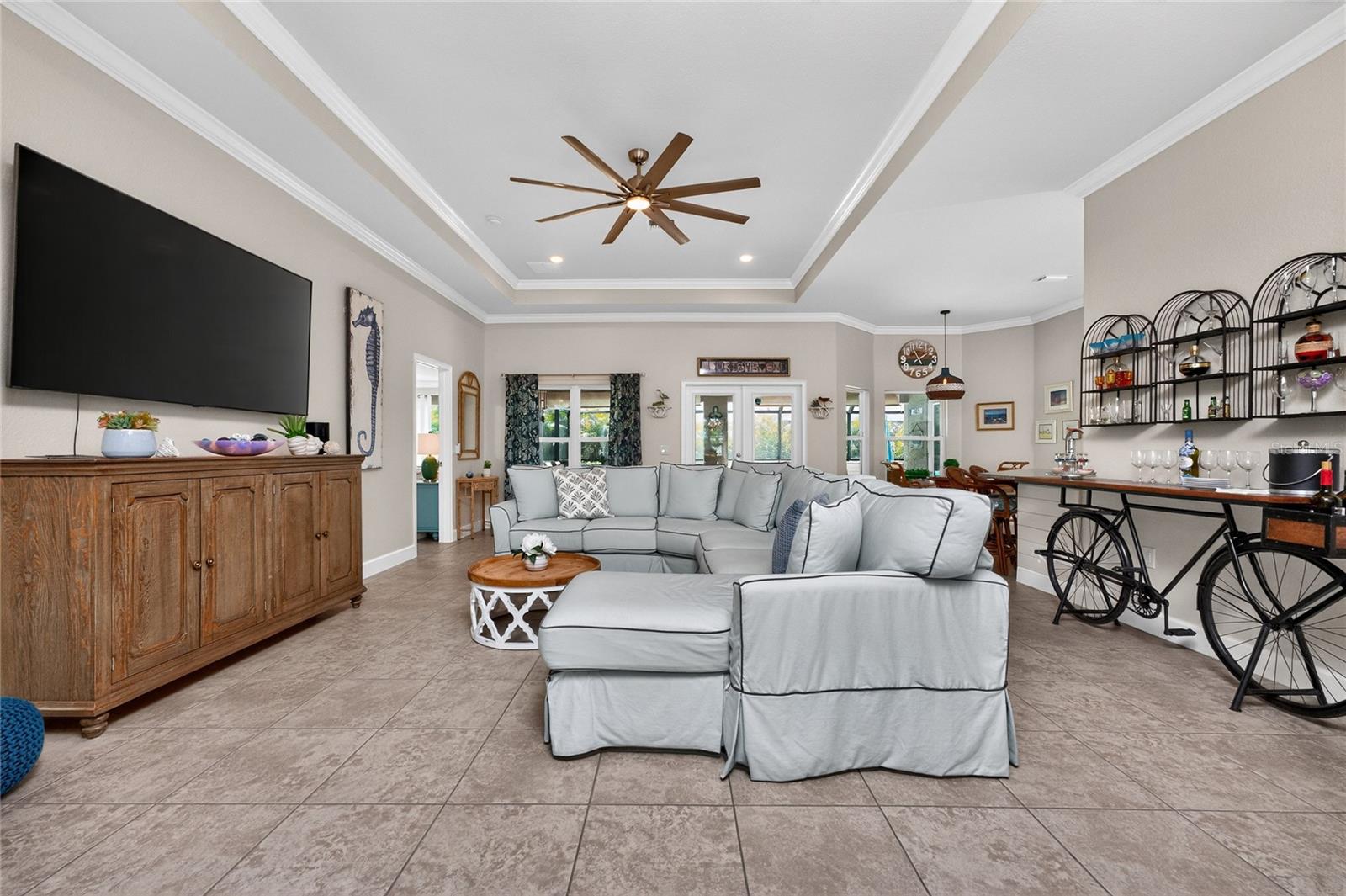 Image 9 of 64 For 185 Hercules Drive