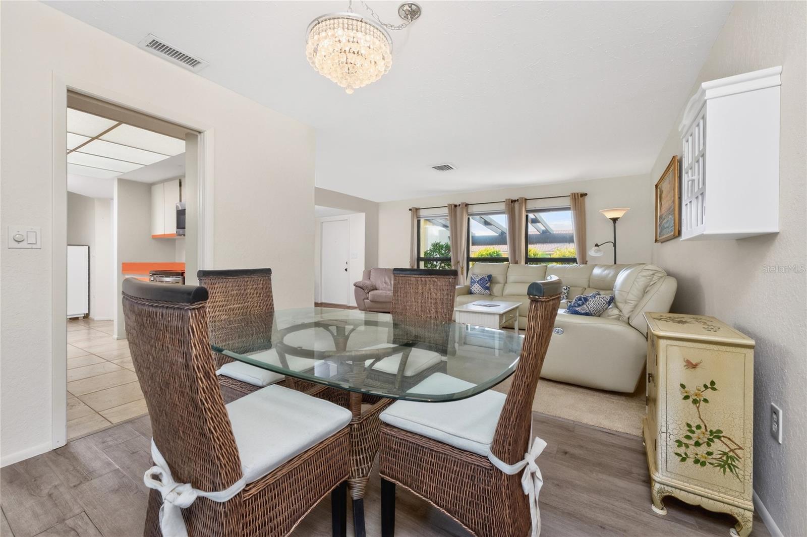 Image 21 of 55 For 413 Eden Drive