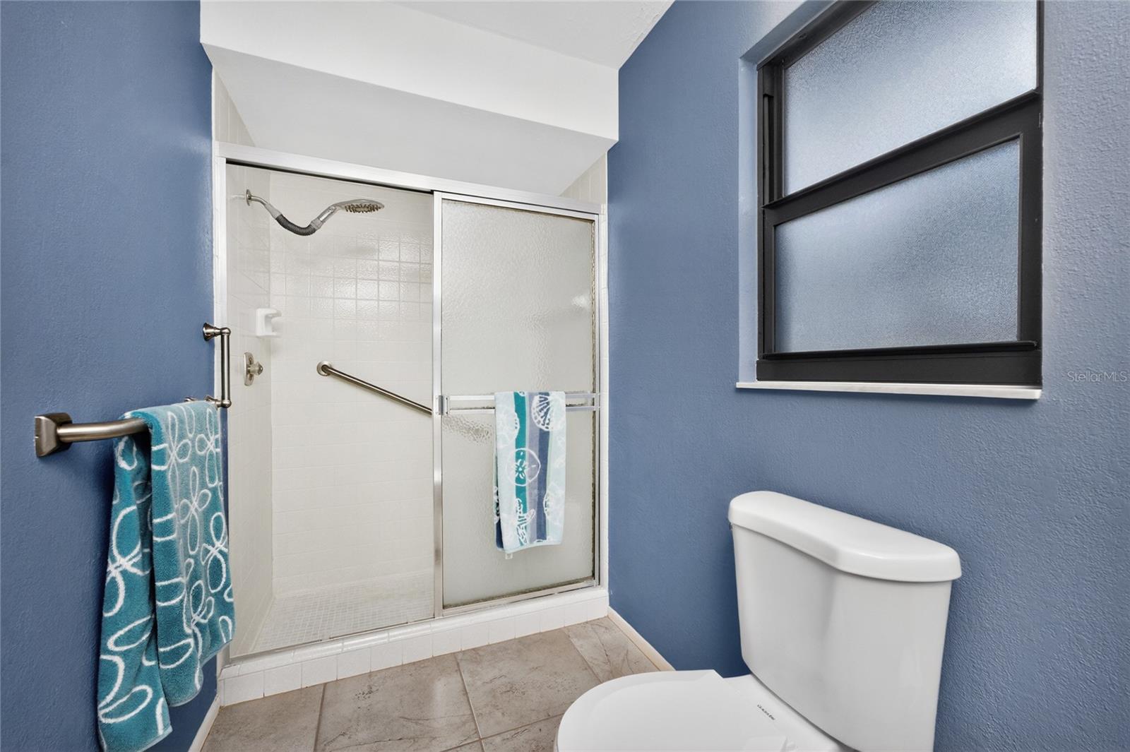 Image 27 of 55 For 413 Eden Drive