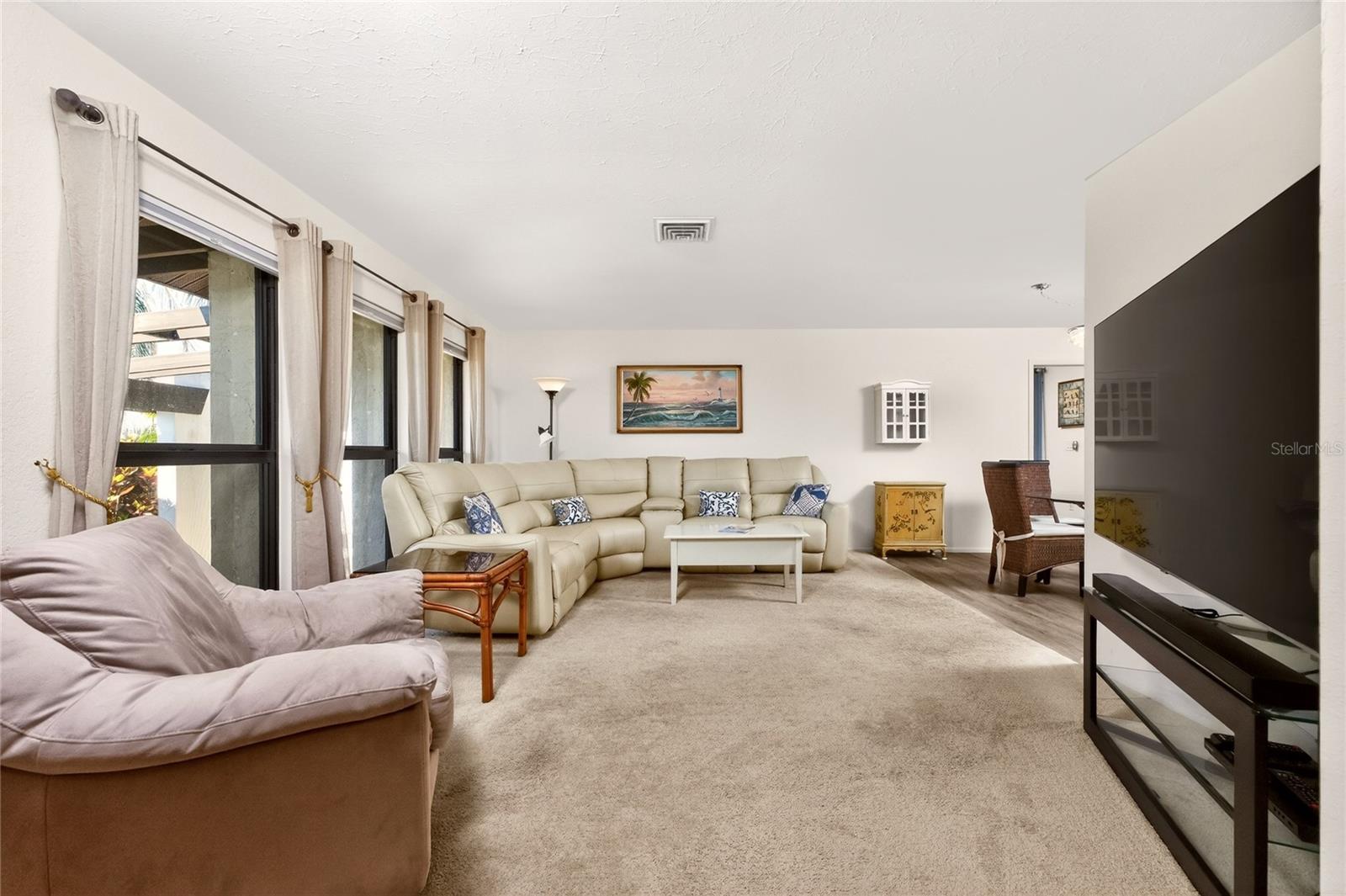 Image 5 of 55 For 413 Eden Drive