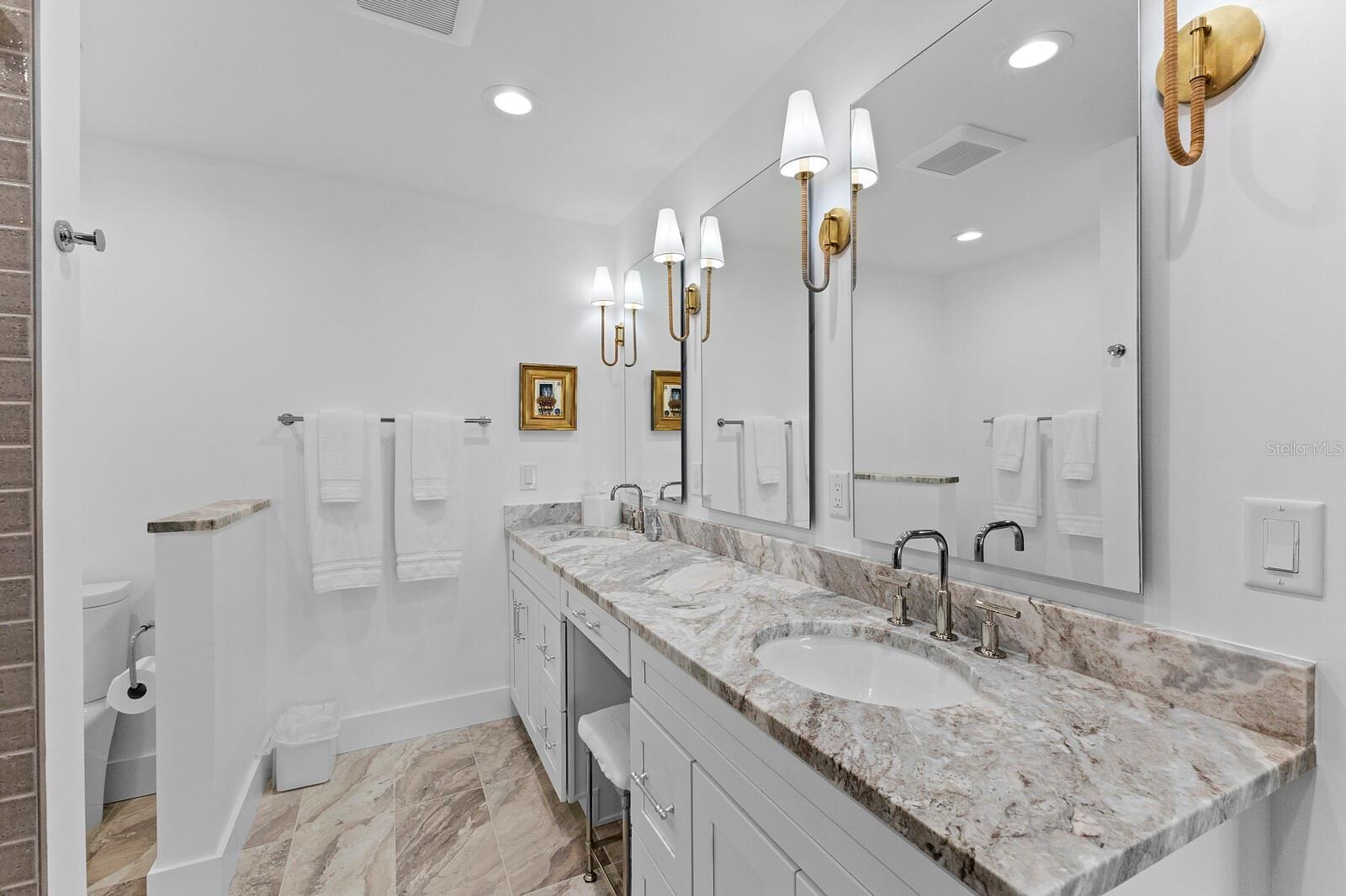 Image 23 of 40 For 6010 Boca Grande Causeway C32